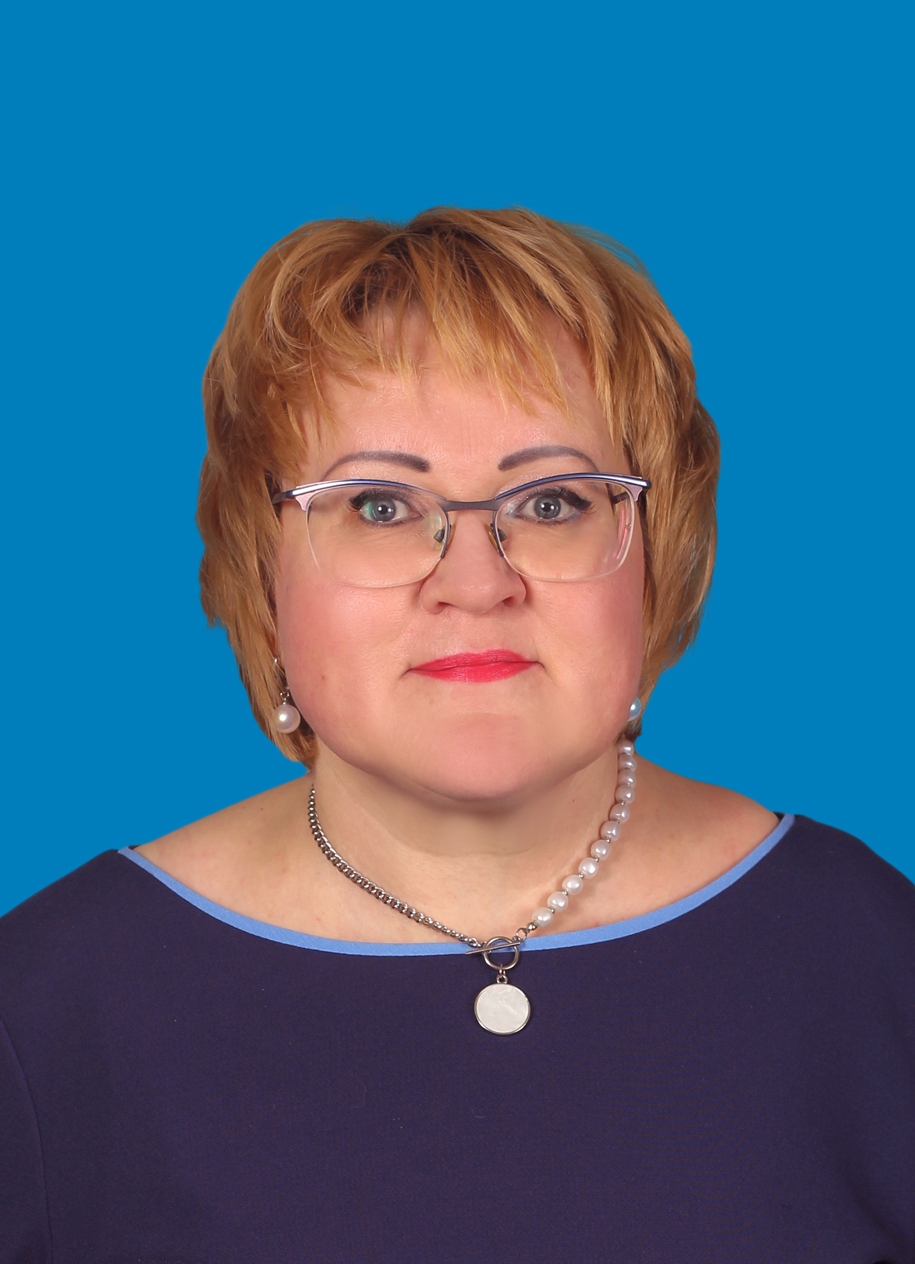 Воспитатель высшей категории Сухарева Вера Александровна.